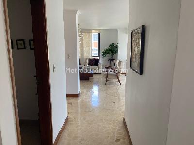 Apartamento de 4 alcobas en venta en Centenario, Cali, 190 m² · foto 17 de 20