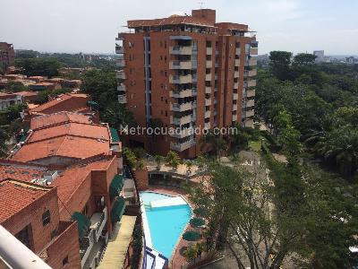 Apartamento de 4 alcobas en venta en Ciudad Jardin, Cali, 153 m² · foto 1 de 19