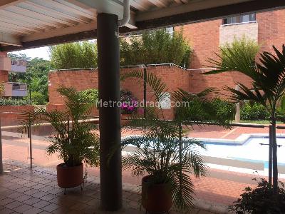 Apartamento de 4 alcobas en venta en Ciudad Jardin, Cali, 153 m² · foto 3 de 19