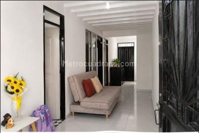 Casa de 3 alcobas en venta en Arkala, Ibagué, 90 m² · foto 4 de 8