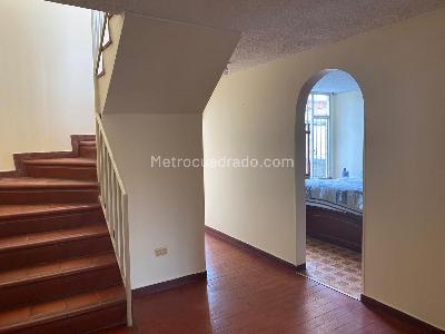 Casa de 5 alcobas en venta en Verbenal San Antonio, Bogotá, 490 m² · foto 12 de 20