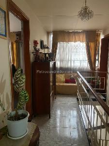 Casa de 5 alcobas en venta en San Luis Galerias, Bogotá, 440 m² · foto 16 de 19