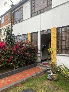 Casa de 5 alcobas en venta en San Luis Galerias, Bogotá, 440 m² · foto 2 de 19