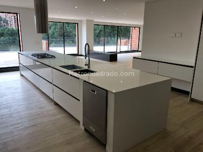 Apartamento de 4 alcobas en venta en Quintas De Santa Barbara, Bogotá, 455 m² · foto 11 de 20