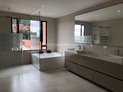 Apartamento de 4 alcobas en venta en Quintas De Santa Barbara, Bogotá, 455 m² · foto 12 de 20