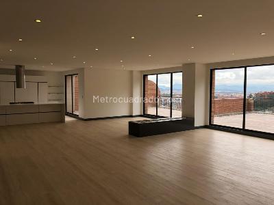 Apartamento de 4 alcobas en venta en Quintas De Santa Barbara, Bogotá, 455 m² · foto 15 de 20
