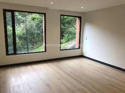 Apartamento de 4 alcobas en venta en Quintas De Santa Barbara, Bogotá, 455 m² · foto 16 de 20