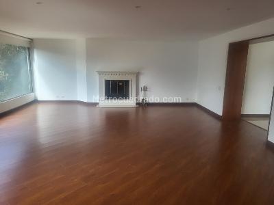 Apartamento en venta en Los Rosales, Bogotá · foto 2 de 12