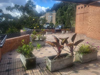 Apartamento en venta en Los Rosales, Bogotá · foto 10 de 12