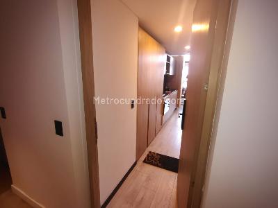 Apartaestudio en venta en Polo Club, Bogotá, 25 m² · foto 2 de 12