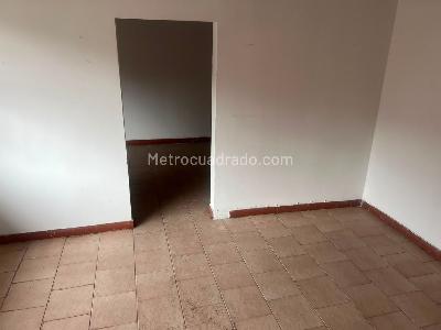 Casa de 5 alcobas en venta en Chucua De La Vaca I, Bogotá, 297 m² · foto 10 de 20