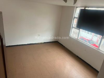 Casa de 5 alcobas en venta en Chucua De La Vaca I, Bogotá, 297 m² · foto 6 de 20