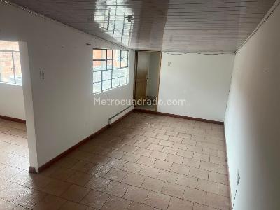 Casa de 5 alcobas en venta en Chucua De La Vaca I, Bogotá, 297 m² · foto 9 de 20