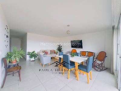 Apartamento de 3 alcobas en venta en Belen La Palma, Medellín, 127 m² · foto 2 de 20