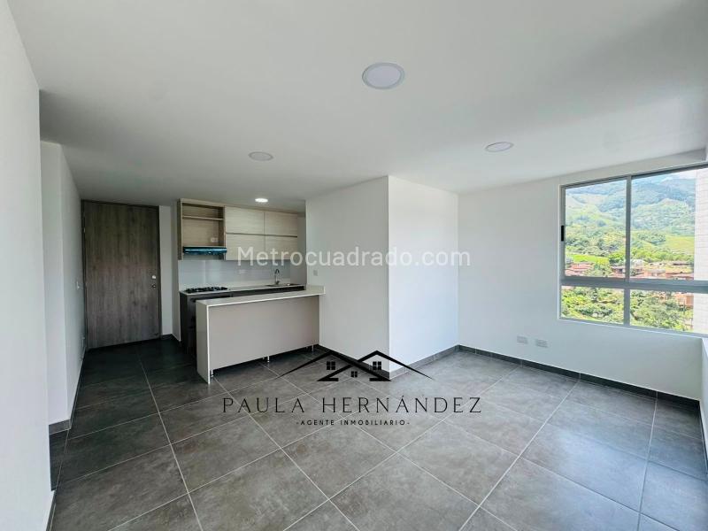 Piso – Sabaneta, San Isidro - Más