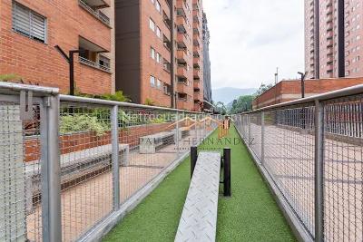 Apartamento de 2 alcobas en venta en Parque Itagui, Itagüí, 66 m² · foto 15 de 20