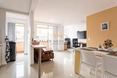 Apartamento de 2 alcobas en venta en Parque Itagui, Itagüí, 66 m² · foto 2 de 20