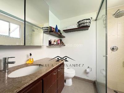 Casa de 3 alcobas en venta en Loma Benedictinos, Envigado, 198 m² · foto 18 de 20