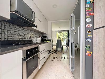 Casa de 3 alcobas en venta en Loma Benedictinos, Envigado, 198 m² · foto 5 de 20