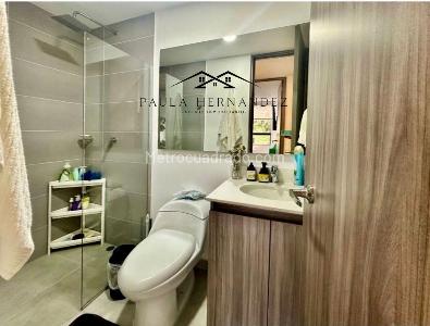 Apartamento de 3 alcobas en venta en Camino Verde Parte Alta, Envigado, 84 m² · foto 12 de 20