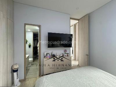 Apartamento de 3 alcobas en venta en Loma De Las Brujas, Envigado, 81 m² · foto 17 de 20