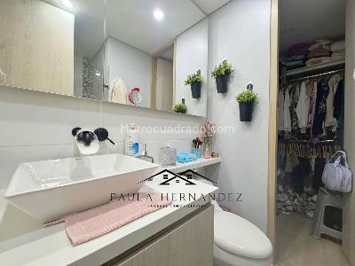 Apartamento de 3 alcobas en venta en Loma De Las Brujas, Envigado, 81 m² · foto 18 de 20