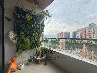 Apartamento de 3 alcobas en venta en Loma De Las Brujas, Envigado, 81 m² · foto 3 de 20