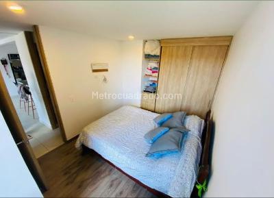 Apartamento de 3 alcobas en venta en Engativa Gran Granda, Bogotá, 69 m² · foto 10 de 19