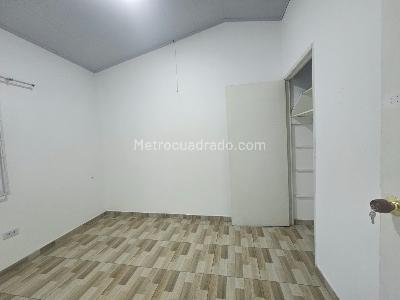 Casa en arriendo en La Esmeralda, Bogotá · foto 14 de 19