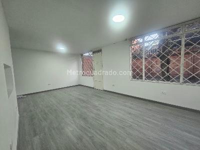 Casa en arriendo en La Esmeralda, Bogotá · foto 2 de 19