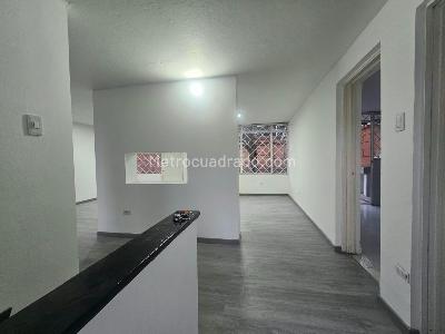 Casa en arriendo en La Esmeralda, Bogotá · foto 3 de 19