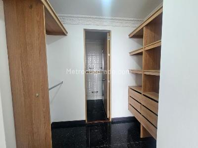 Apartamento de 4 alcobas en venta en Barrios, Bogotá, 83 m² · foto 12 de 20