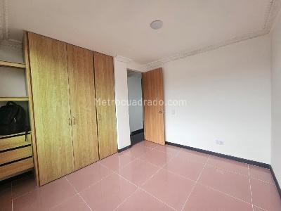 Apartamento de 4 alcobas en venta en Barrios, Bogotá, 83 m² · foto 14 de 20