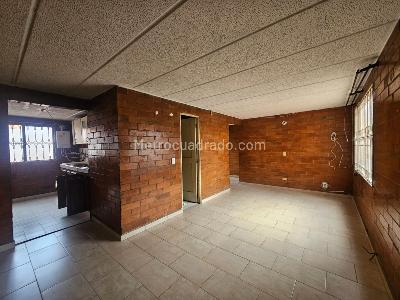 Apartamento de 3 alcobas en venta en Aures I Lagos De Suba, Bogotá, 52 m² · foto 6 de 17