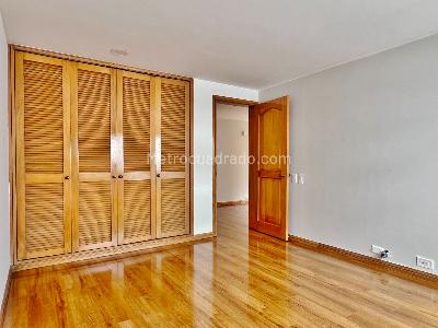 Apartamento de 3 alcobas en arriendo en Chico Cabrera, Bogotá, 165 m² · foto 11 de 15