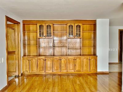 Apartamento de 3 alcobas en arriendo en Chico Cabrera, Bogotá, 165 m² · foto 3 de 15