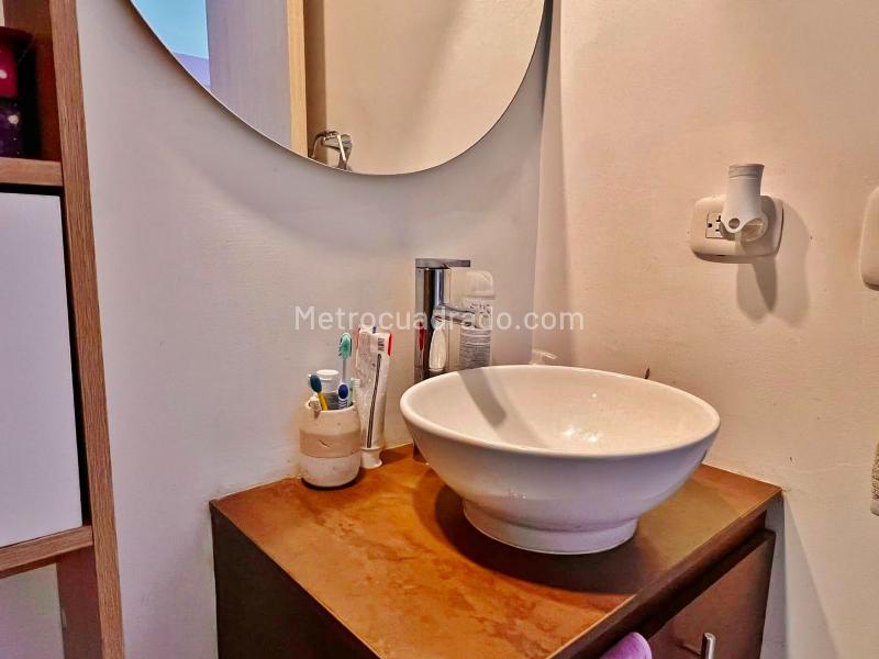 Piso – Bogotá, Boyacá, Localidad Engativá - Más