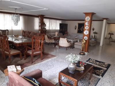 Casa de 5 alcobas en venta en San Vicente, Barranquilla, 900 m² · foto 3 de 5