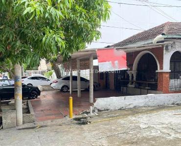 Casa de 5 alcobas en venta en America, Barranquilla, 378 m² · foto 2 de 11