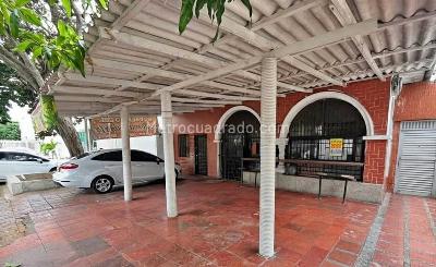 Casa de 5 alcobas en venta en America, Barranquilla, 378 m² · foto 4 de 11