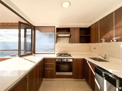 Apartamento en arriendo en El Poblado, Medellín · foto 7 de 20