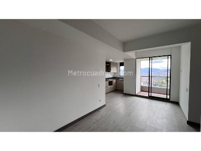 Apartamento de 3 alcobas en venta en El Poblado, Medellín, 70 m² · foto 2 de 19