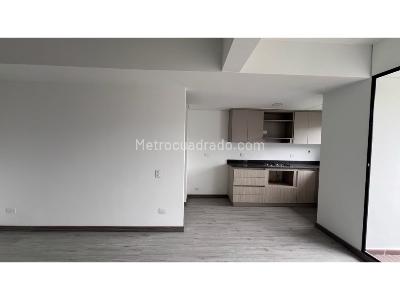 Apartamento de 3 alcobas en venta en El Poblado, Medellín, 70 m² · foto 14 de 19