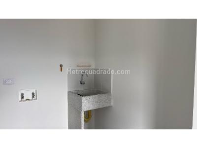 Apartamento de 3 alcobas en venta en El Poblado, Medellín, 70 m² · foto 18 de 19