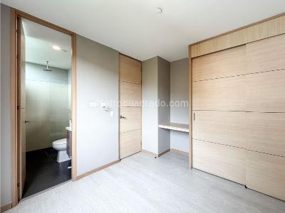 Apartamento de 2 alcobas en arriendo en El Poblado, Medellín, 100 m² · foto 11 de 20