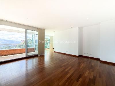 Apartamento de 4 alcobas en arriendo en El Poblado, Medellín, 253 m² · foto 5 de 20