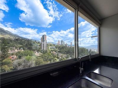 Apartamento de 4 alcobas en arriendo en El Poblado, Medellín, 253 m² · foto 16 de 20