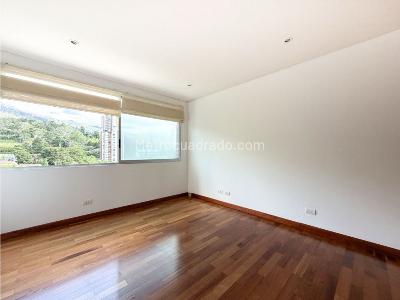 Apartamento de 4 alcobas en arriendo en El Poblado, Medellín, 253 m² · foto 20 de 20