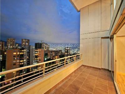 Apartamento en arriendo en Poblado, Medellín · foto 6 de 19