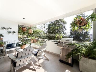 Apartamento en venta en El Poblado, Medellín · foto 4 de 20